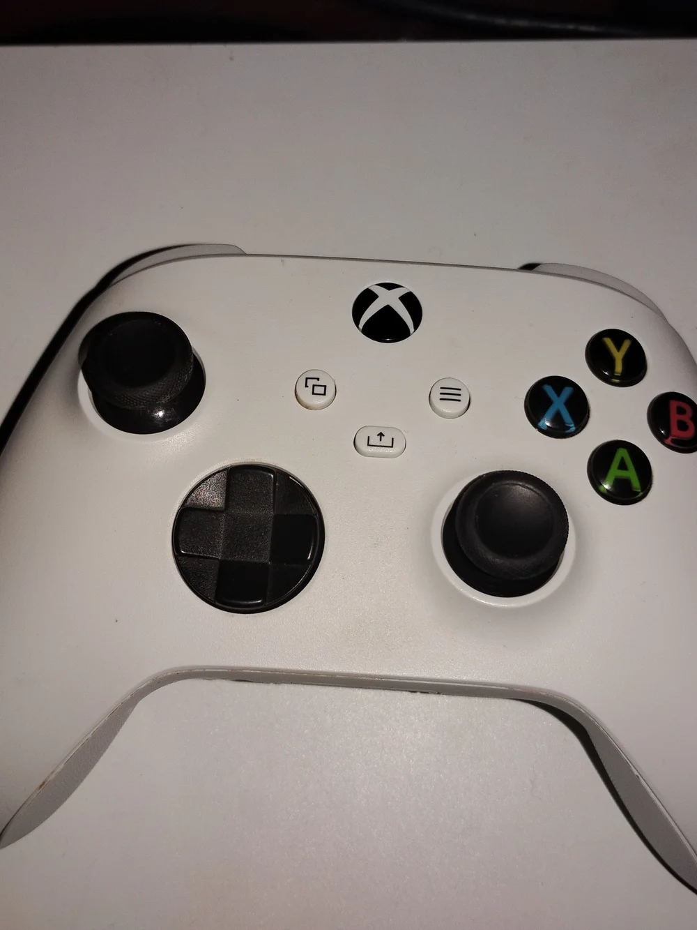 Xbox Series X White Wireless Controller Bundle